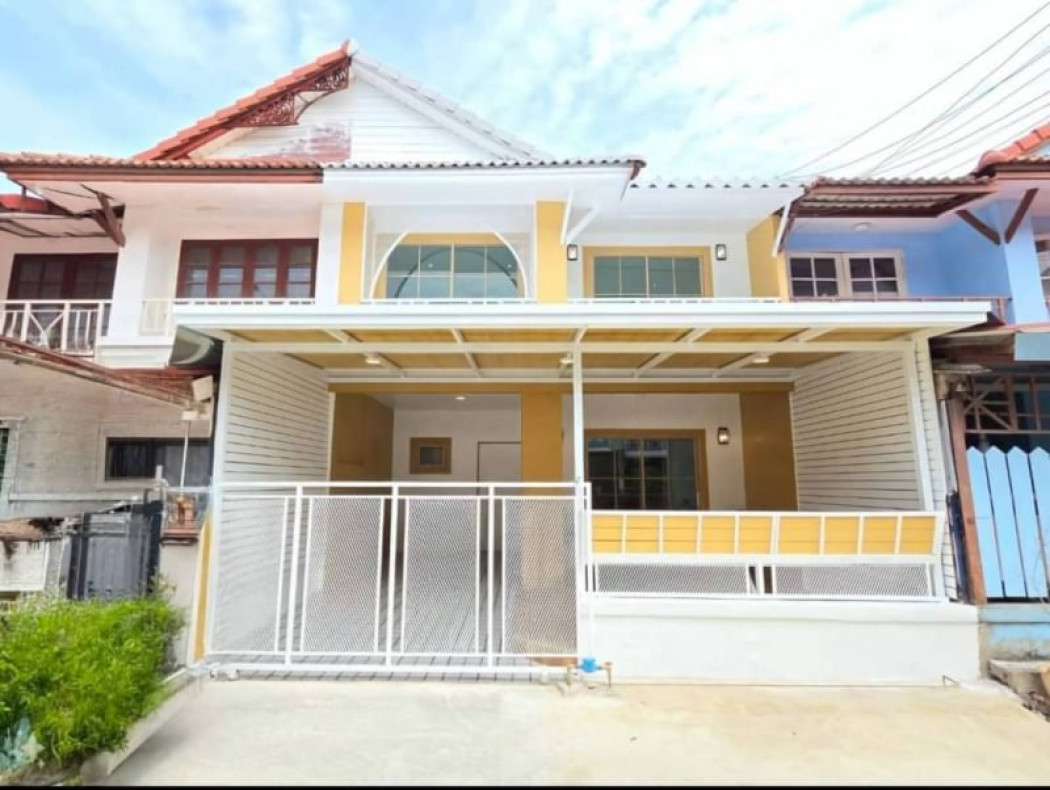 SaleHouse Townhome for sale, Pruksa 3, 72 sq m, 18 sq m, Soi 132, Nonthaburi Province.