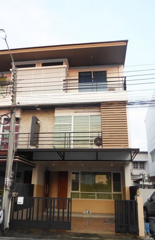 RentHouse ให้เช่าโฮมออฟฟิศถนน โพธิ์แก้ว นวมินทร์ -  เกษตร - นวมินทร์