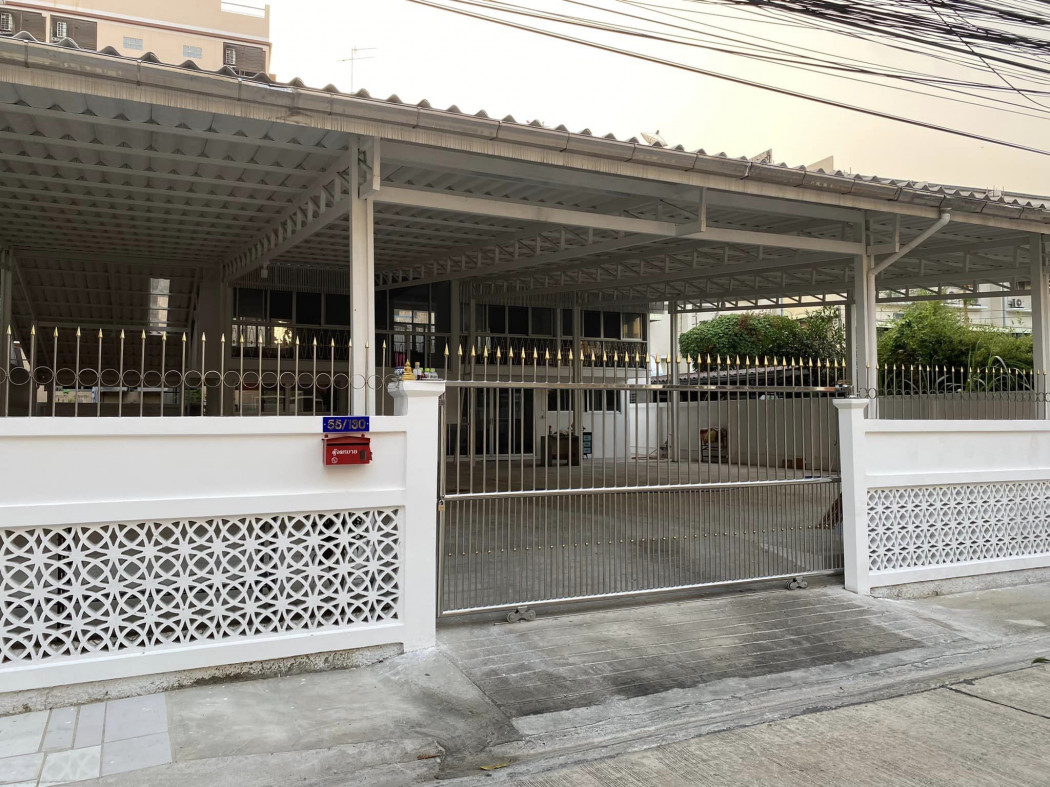 SaleHouse For sale, detached house, detached house, Lat Phrao 29, 220 sq m, 105 sq m.