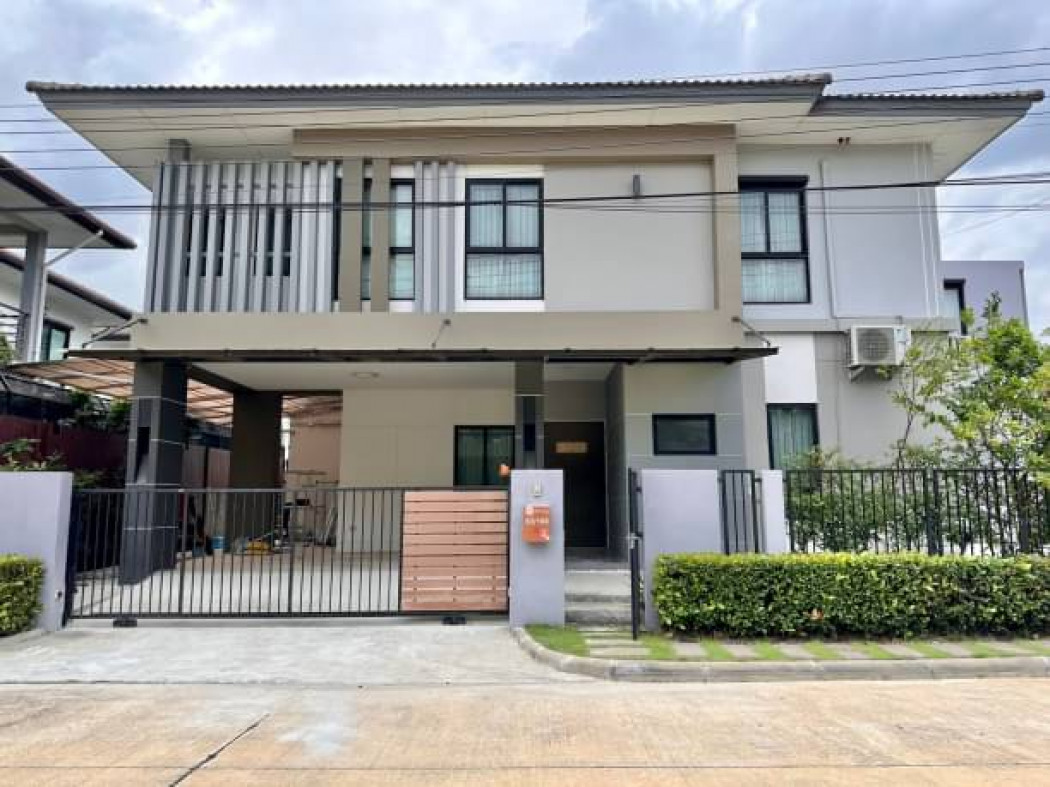 SaleHouse Large detached house for sale, cheap price, Zerene Petchkasem-Phutthamonthon Sai 3, 200 sq m, 83.4 sq m, many rooms in proportion.