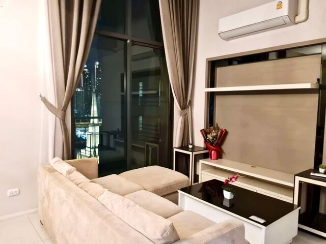 ขายคอนโดมิเนียม ขาย Villa Asoke Condominium ใกล้ MRT เพชรบุรี