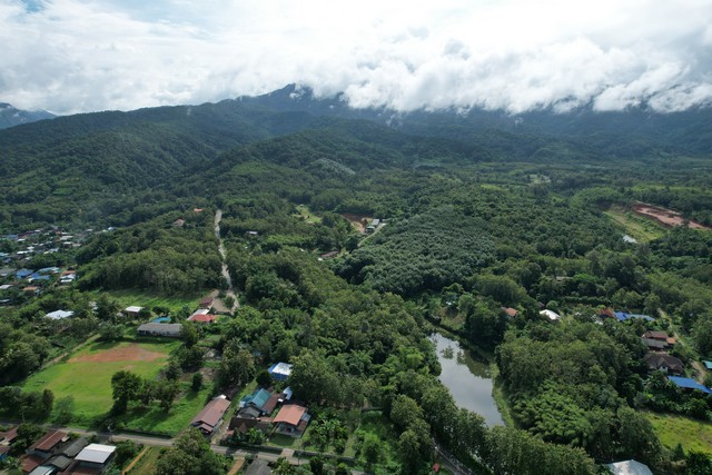 ที่ดินวิวสวยมาก....ทางขึ้นดอยภูคา