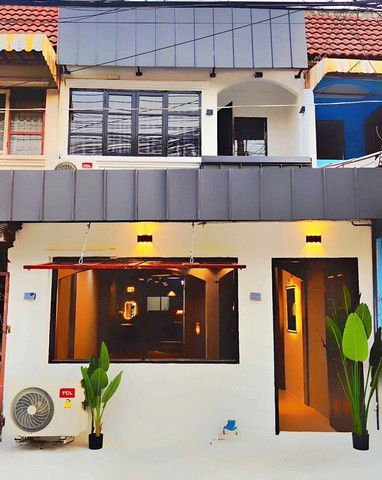 RentHouse [H003] ให้เช่า  ทาวน์โฮม รีโนเวทใหม่ เขตบางเขน ใกล้รถไฟฟ้า 2 สาย