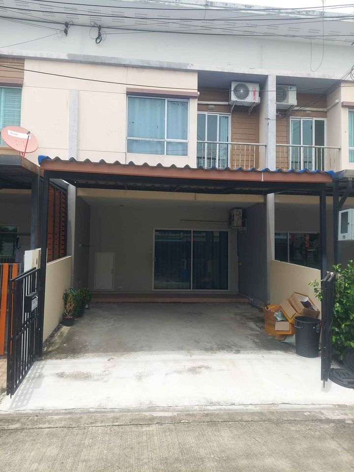 RentHouse CH1057 ให้เช่าบ้าน พัฒนาการ 38 ขนาด 3 ห้องนอน เลี้ยงสัตว์ได้