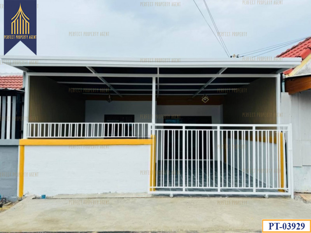 SaleHouse Townhouse in Tawan Ngam Village Phase 2, newly decorated throughout, convenient transportation