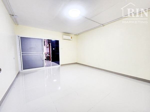 ขาย ทีวีซี คอนโดมิเนียม 1(T.V.C.Condominium )  ติดถนนประชาสงเคราะห์  ใกล้ตลาดห้วยขวาง ดินแดง ใกล้อนุ