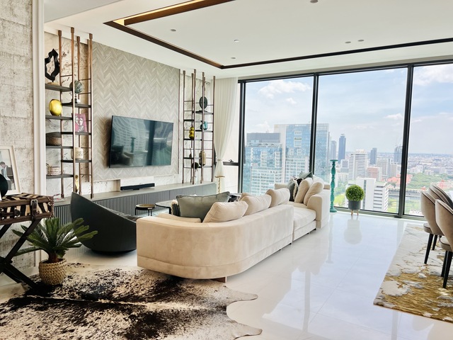 เช่าคอนโดมิเนียม The Residences at Sindhorn Kempinski Hotel Bangkok for Rent