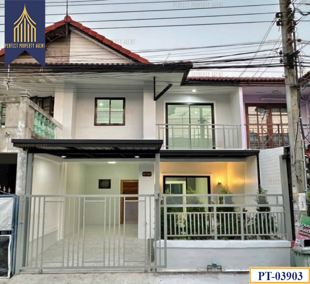 SaleHouse Townhouse for sale, Pruksa 3, Wat Lat Pla Duk, free transfer, very beautifully decorated, 18 sq m.