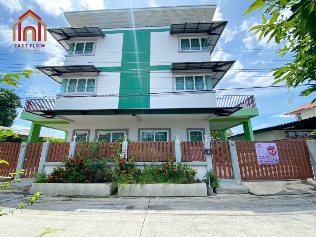 SaleHouse Single house for sale, single house, Soi Samakkhi 54, kitchen addition with built-in furniture throughout.