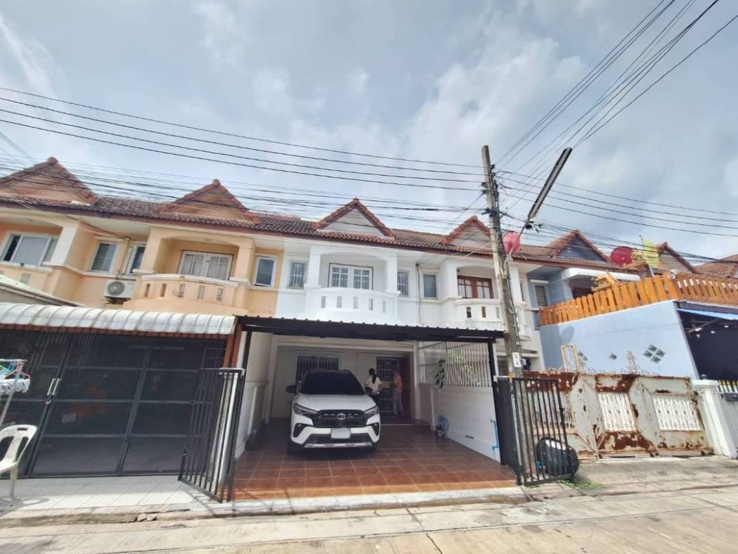 SaleHouse For sale: Townhouse, Ban Muang Pracha, Ram Intra, 80 sq m., 20 sq wa.