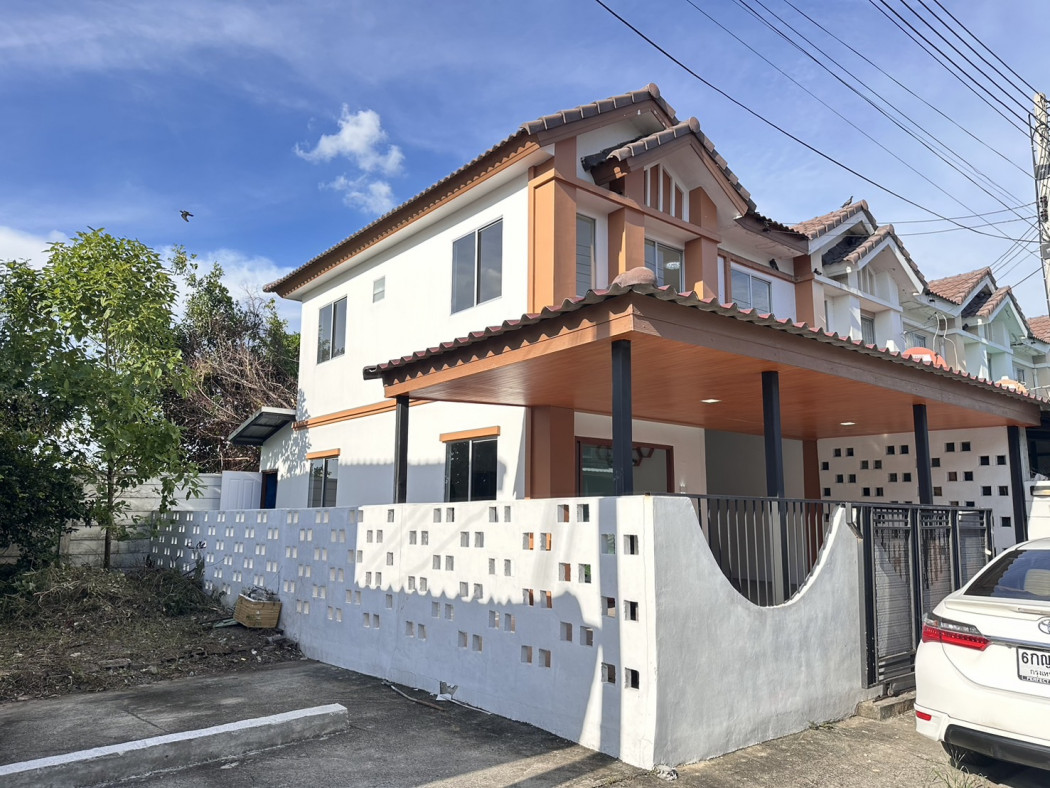 SaleHouse For sale:Townhome,newly renovated, end unit, ready to move in, Baan Pruksa 71,Bangkok-Pathum Thani,96 sq m, 24 sq wa, cheap price, full loan