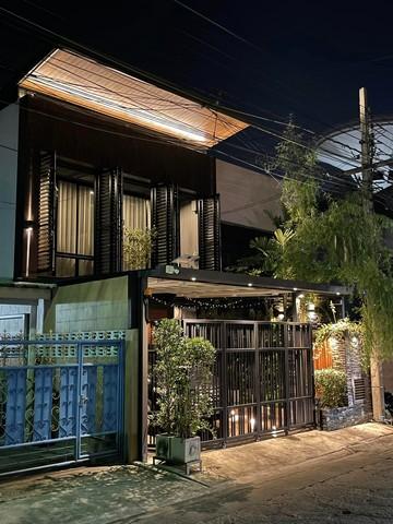 SaleHouse ขายให้เช่า ทาวน์โฮมหรู 2 ชั้น รามคำแหง 26ทับ1 ถนนรามคำเเหง