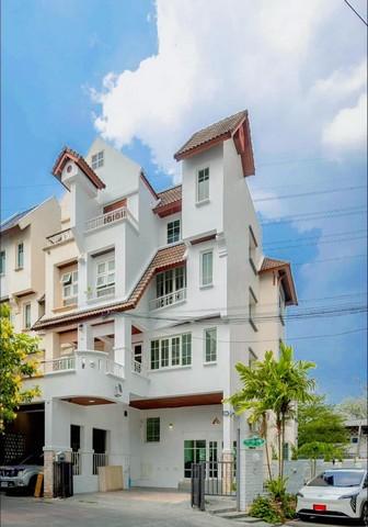 RentHouse ให้เช่าทาวน์โฮม 4 ชั้น ย่านรัชดา-ลาดพร้าว วิภาวดี 20