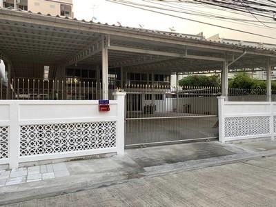 RentHouse ให้เช่า-ขายบ้าน ลาดพร้าว 29 ใกล้สถานีรถไฟฟ้าสถานี ลาดพร้าว