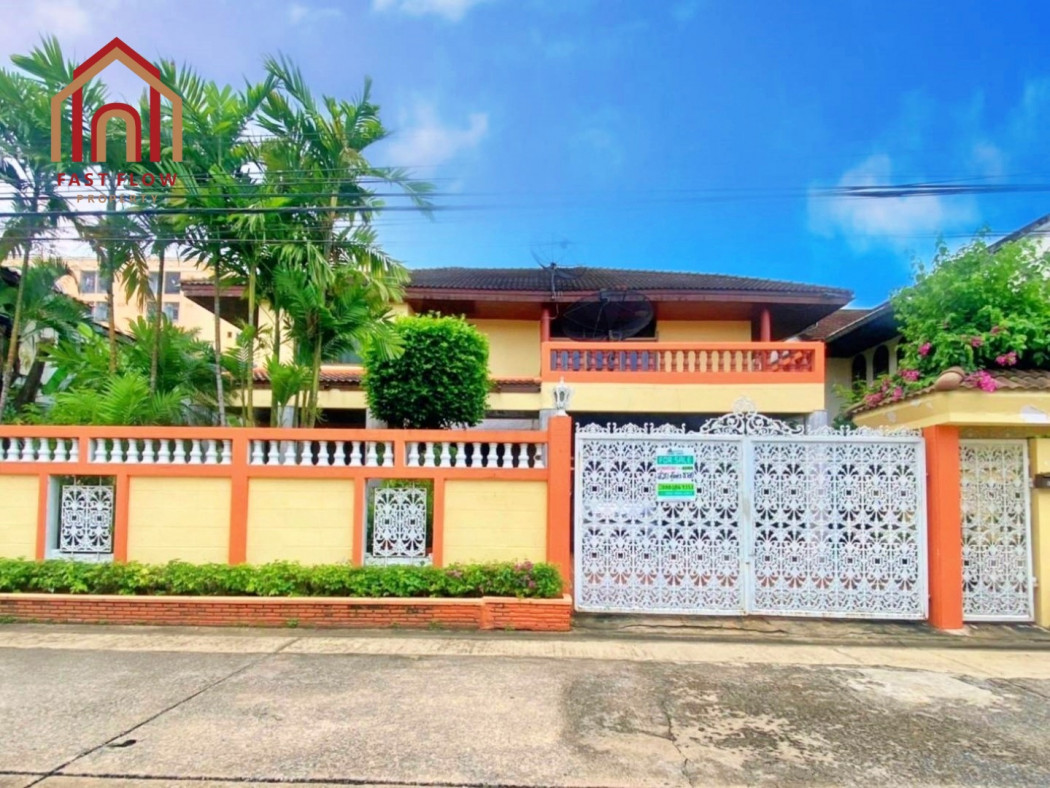 SaleHouse For sale: Single house, Baan Ammarin Niwet 1, 300 sq m, 100 sq wa