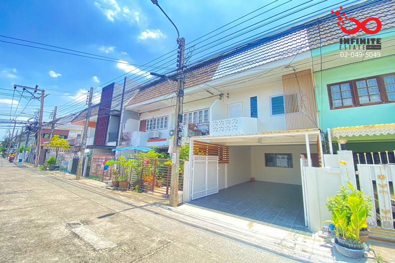 SaleHouse townhouse for Sale