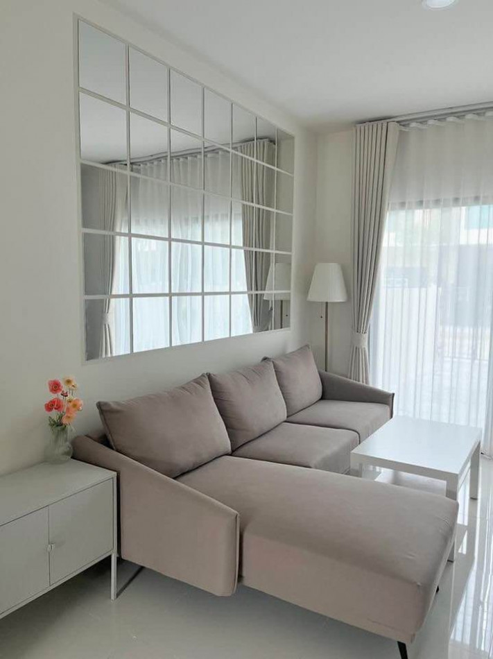 RentHouse For rent: 2-storey townhouse, Altitude Craft Bangna, 128 sq m, fully furnished, house decorated in a minimalist tone.