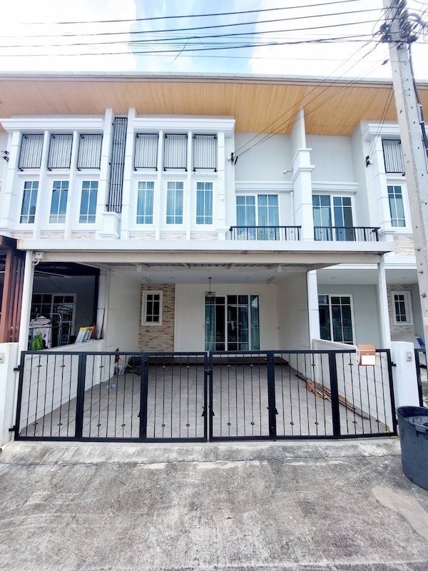 SaleHouse BS871 ขายทาวน์เฮาส์หลังใหญ่ โกลเด้น ทาวน์ รามอินทรา – คู้บอน