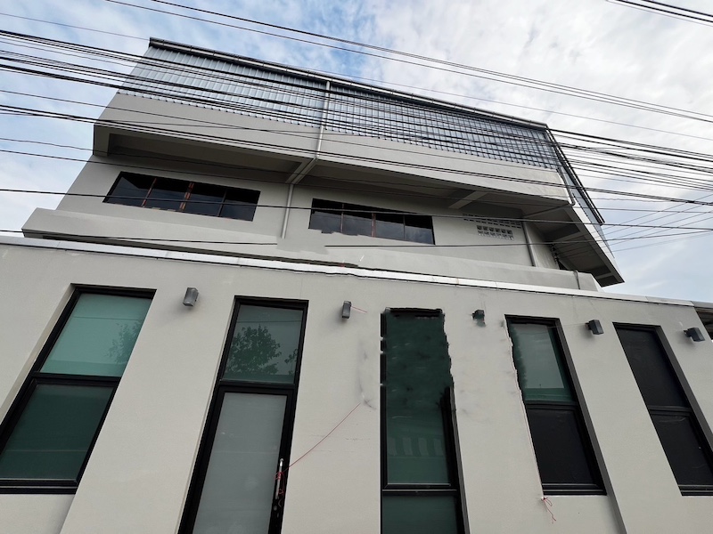 RentOffice BH3135 ให้เช่าอาคาร 3 ชั้น ทำเลดี ติดถนนราชพฤกษ์-บรมราชชนนี