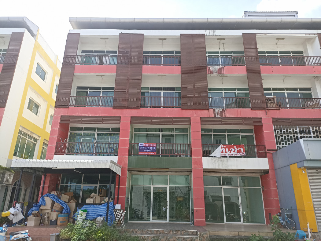 SaleOffice 4-storey office building, 3 floors, decorated and ready to be used as an office and residence