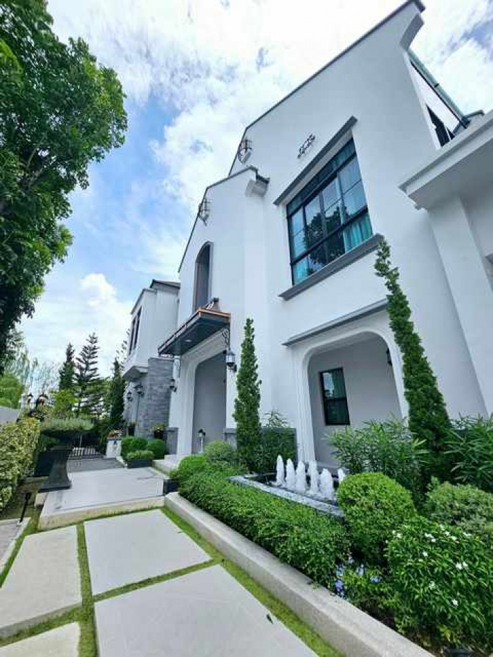 SaleHouse BH06 For sale, luxury mansion NANTAWAN Rama 9-New Krungthep Kreetha, 5 bedrooms