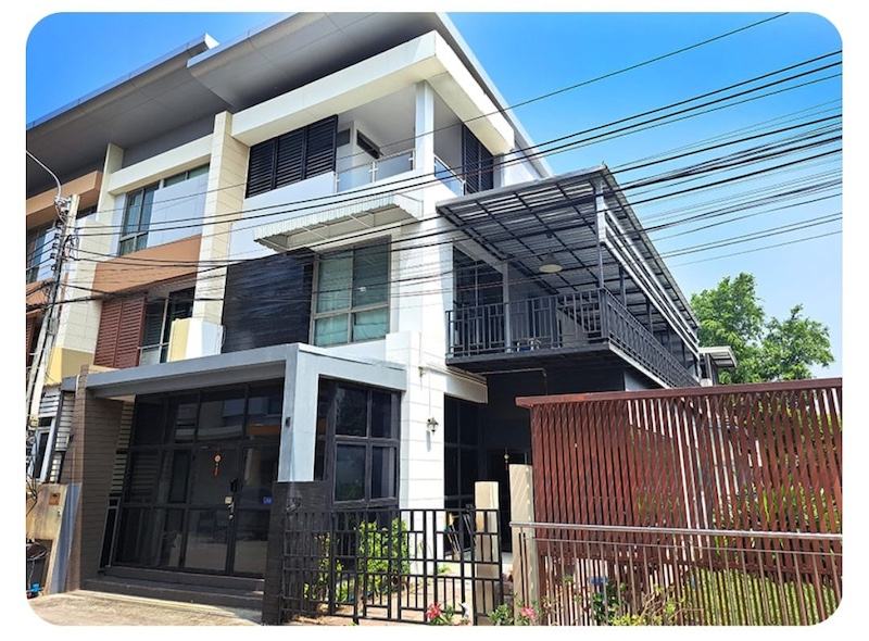 ขายบ้าน BH3141 ให้เช่าทาวน์โฮม 3 ชั้น  โครงการภัทรโมทาวน์ แจ้งวัฒนะ