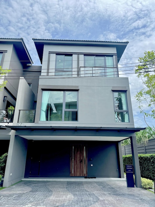 RentHouse BS881 ขายใบจองบ้านกลางเมือง The Edition บางนา