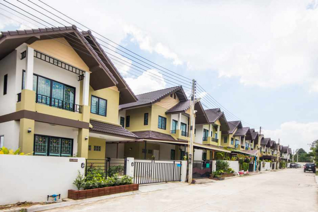 SaleHouse H413 For sale: semi-detached house, single house style, 3 bedrooms, 3 bathrooms, Bang Lamung, Rong Po, Takhian Tia