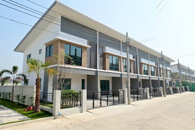 RentHouse สุวรรณภูมิ 20ตร.วารร.วัดราชโกษา 1.4 กม. ให้เช่า วิลล่า ลาดกระบัง