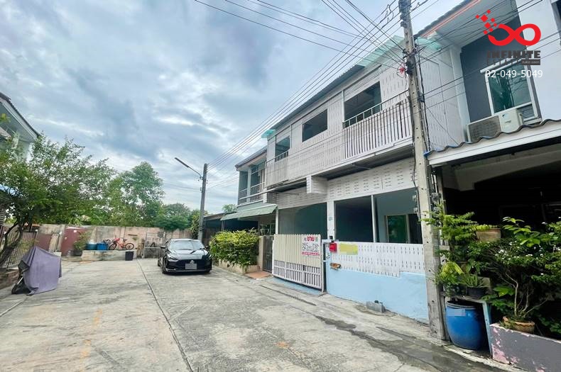 SaleHouse townhouse for Sale