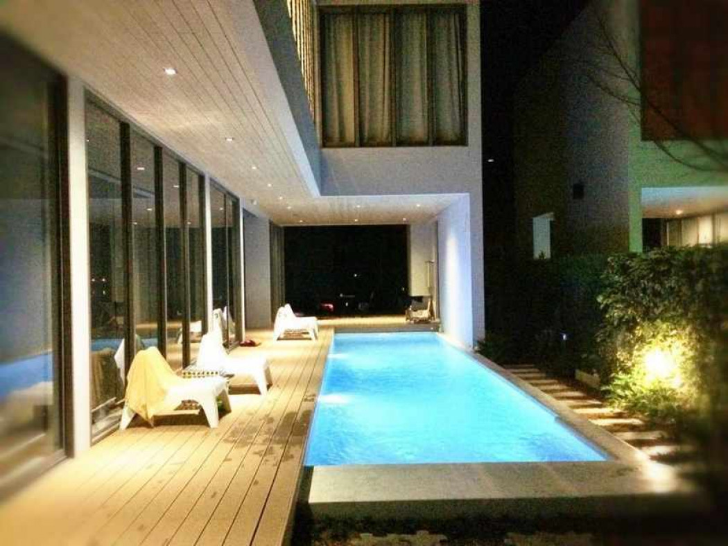 เช่าบ้าน H414 ให้เช่าพูลวิลล่า Pool Villa หรู ริมหาดส่วนตัวหาดบางแสน