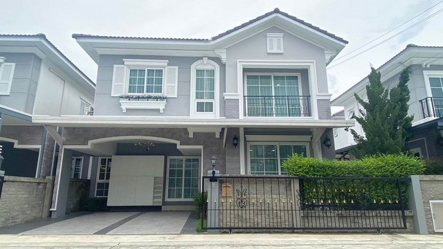 RentHouse ให้เช่าบ้านแฝด 2 ชั้น โครงการโกลเด้น นีโอ สุขุมวิท-ลาซาล