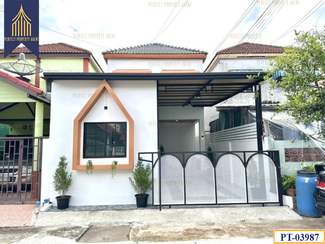 SaleHouse Townhouse for sale, Amornthap, Liapwaree, newly decorated, with furniture, free transfer