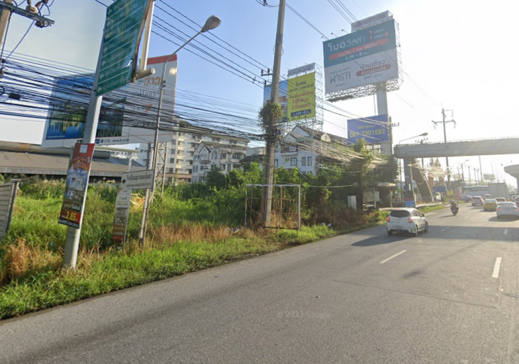 SaleLand Land for sale, next to the Bangna-Trad parallel road, 815 sq w, suitable for business.