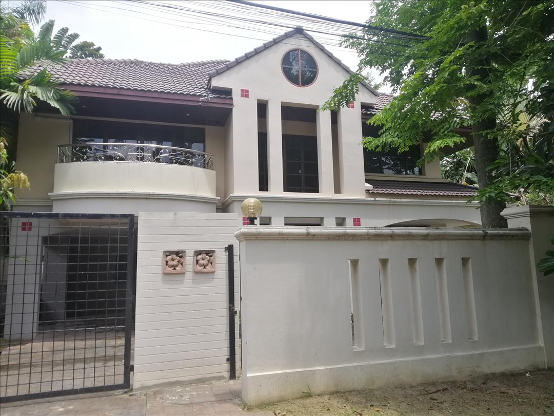 RentHouse ให้เช่า บ้านเดี่ยว2ชั้น 150ตรว. อยู่ถ.พัฒนาการ69 ใกล้ซีคอนสแควร์