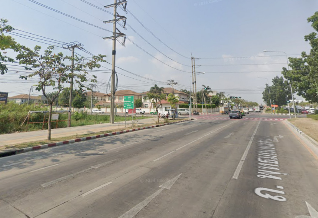 RentLand Land for rent, on Phutthamonthon Sai 3 Road, size 1 rai 40 sq w, suitable for business.