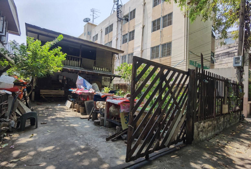 SaleHouse Single house for sale, Soi Charoen Rat 2, Don Kuson 1 - Bangkok