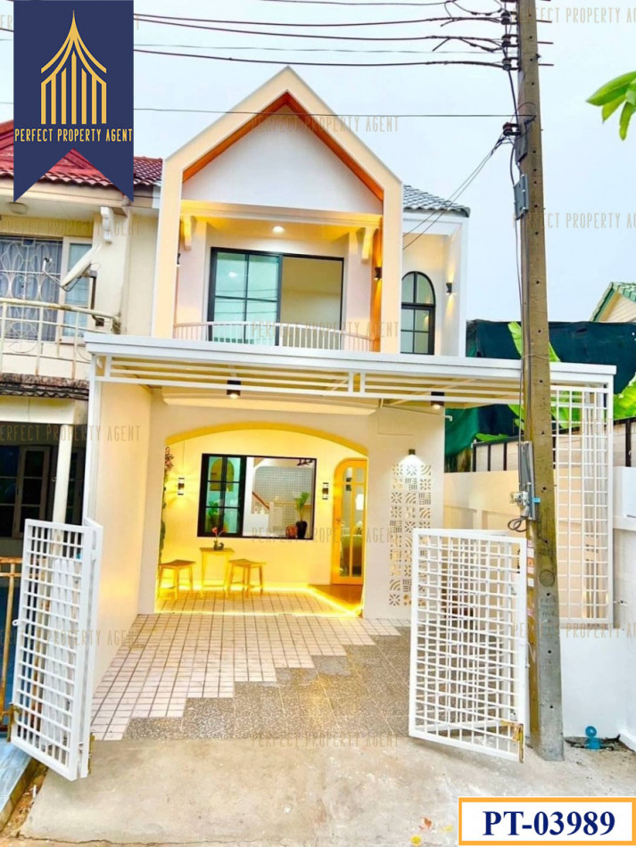 SaleHouse Townhouse for sale, Sirarom, Ban Kluai-Sai Noi, Bang Bua Thong, newly decorated, free transfer