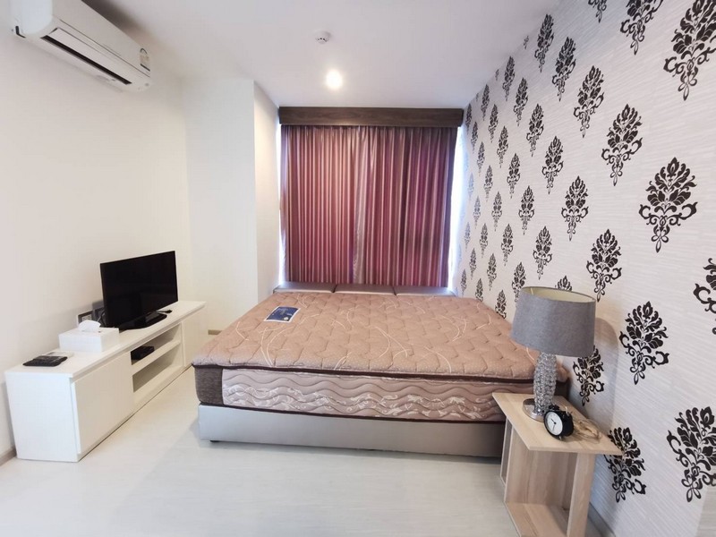 เช่าคอนโดมิเนียม For Rent Rhythm Sukhumvit 42 1 Bedroom