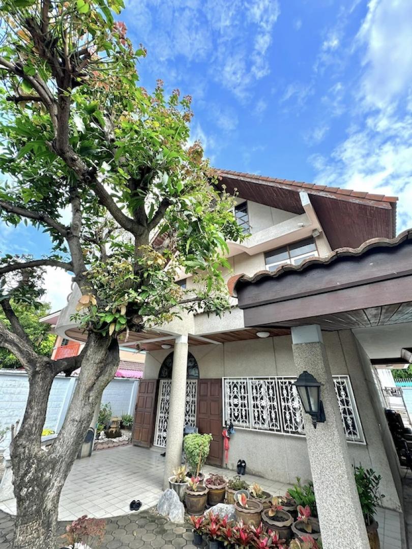 SaleHouse ขายบ้านเดี่ยว 3 ชั้น ย่านสาทร-นราธิวาสฯ ทำเลดี ใกล้โรงเรียนชั้นนำ