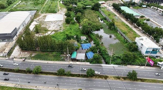 ที่ดินพร้อมสิ่งปลูกสร้าง ติดถนนกัลปพฤกษ์ บางแค