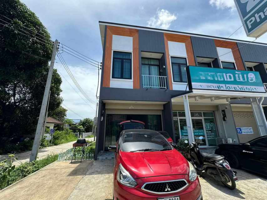 SaleOffice TH37 Commercial building for sale, 2 floors, suitable for business, Soi Bon Kai, Sattahip