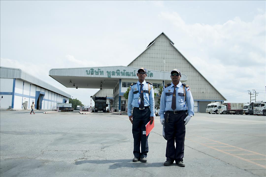 คลังสินค้าพูลพิพัฒน์ บางไทร