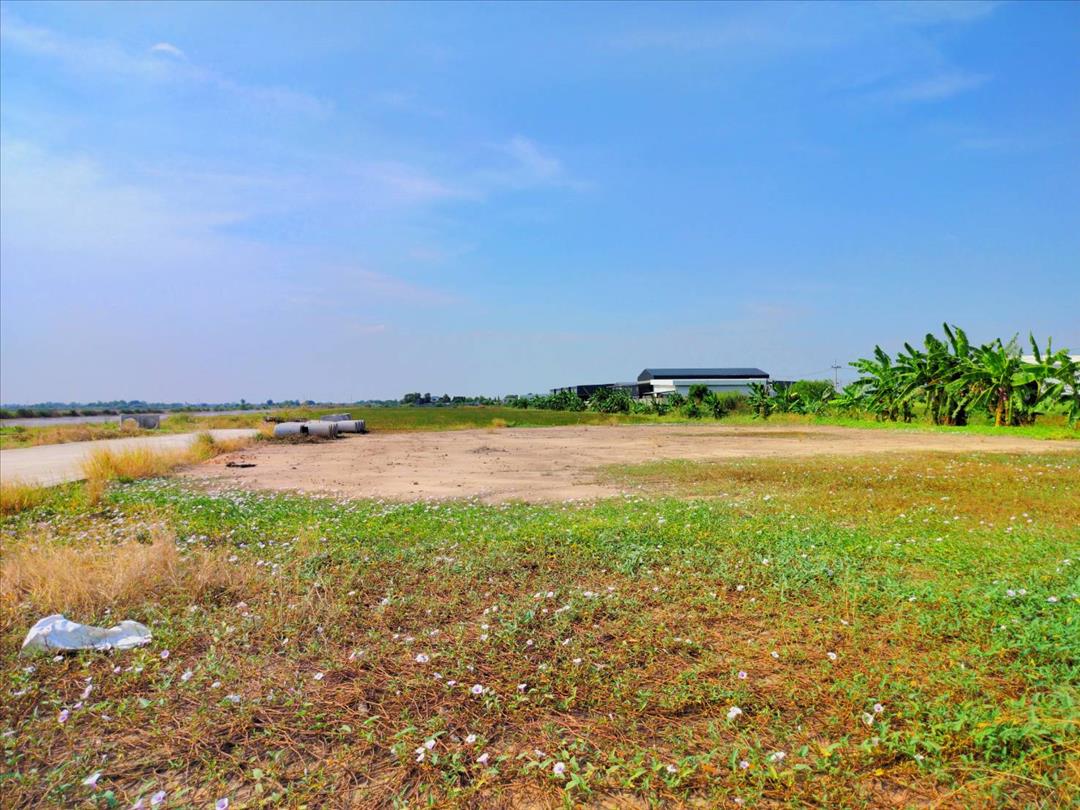 สำนักงานขายที่ดินปิ่นทองแลนด์แฟคทอรี่