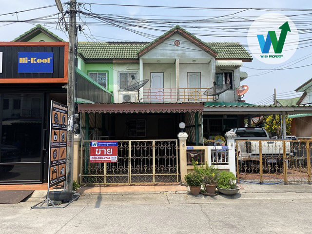 ขายทาวน์เฮ้าส์หมู่บ้านทรัพย์มั่นคง บางพลี สมุทรปราการ พร้อมอยู่