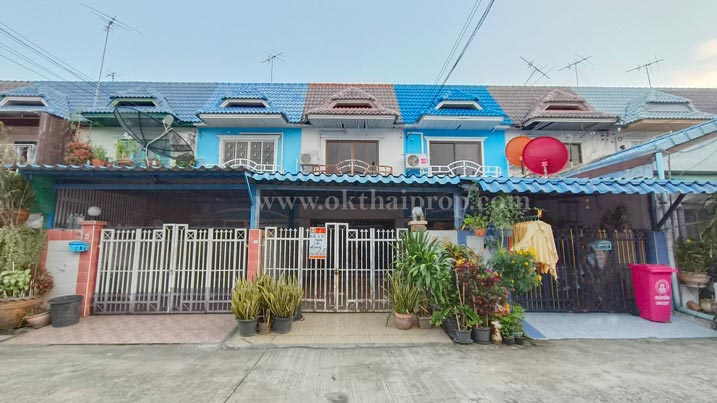ทาวน์เฮ้าส์ หมู่บ้านมนวดี พาร์ค2 ถ.วัดลาดปลาดุก บางบัวทอง นนทบุรี