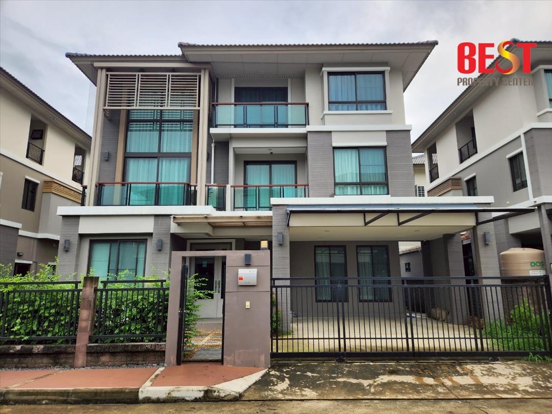 บ้านเดี่ยว 3 ชั้นสุดหรู ทำเลทองดอนเมือง ใกล้สนามบิน & รถไฟฟ้า พร้อมเข้าอยู่ทันที ดีไซน์โมเดิร์น  