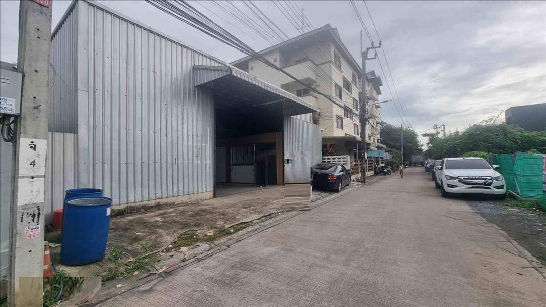 B981 ให้เช่าโกดังสินค้า ซอยโพธ์แก้ว3 ทะลุลาดพร้าว101 ได้