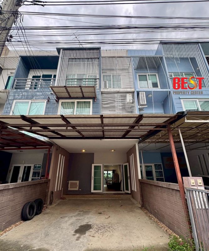 ขายด่วน ทาวน์โฮม 3 ชั้น หมู่บ้านกรีนิช รามอินทรา เฟอร์นิเจอร์ครบ พร้อมอยู่ โครงการติดถนนใหญ่