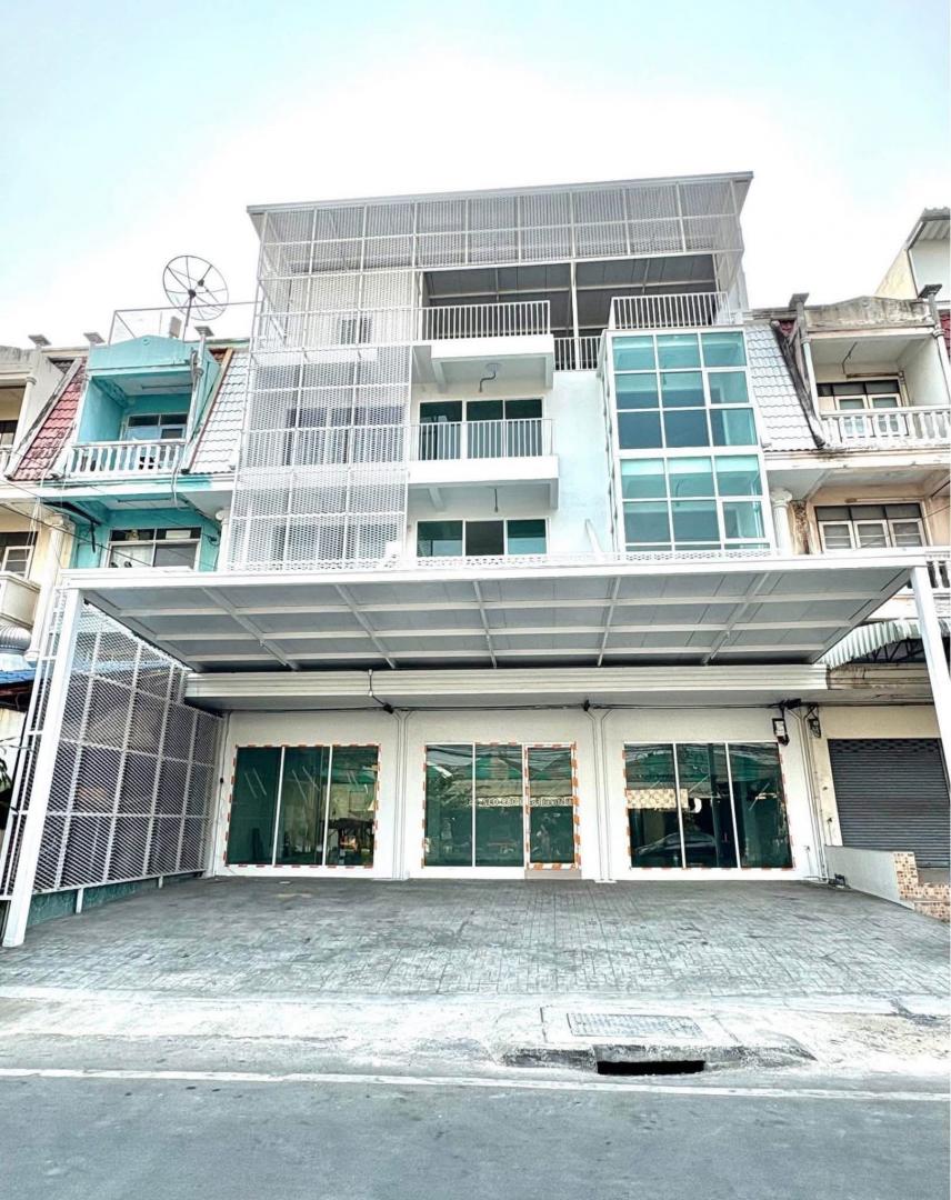 PJ31 ให้เช่าอาคารพาณิชย์ 3คูหา ถนนรามคำแหง